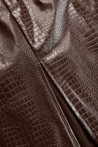 Luxury Fashion Crocodile Pattern Mocha Brown Faux Leather Skirt 