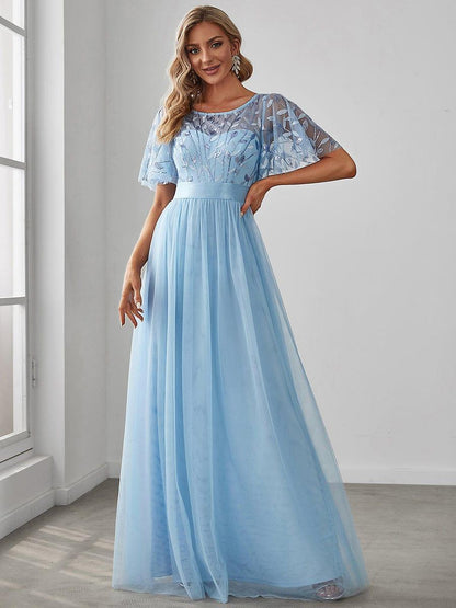 Robe longue de cérémonie à manches courtes avec broderie