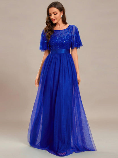 Robe longue de cérémonie à manches courtes avec broderie