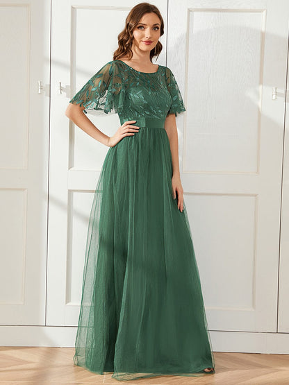 Robe longue de cérémonie à manches courtes avec broderie