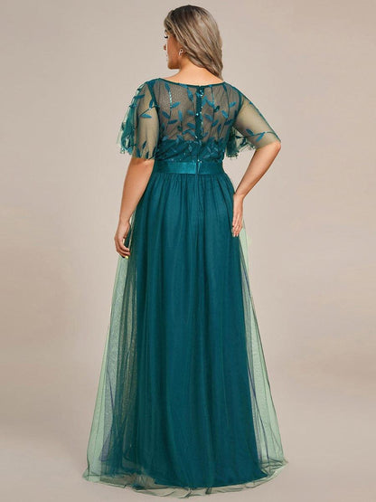 Robe longue de cérémonie à manches courtes avec broderie